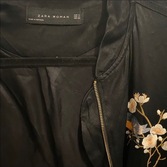 Zara women embroidered bomber jacket - Picture 6 of 9